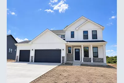 N101W16895  Tanglewood Dr, Germantown, WI 53022 - Photo 1