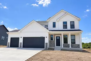 N101W16895 Tanglewood Dr, Germantown, WI 53022 - Photo 1
