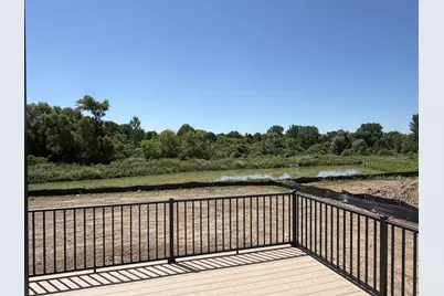N101W16895  Tanglewood Dr, Germantown, WI 53022 - Photo 9
