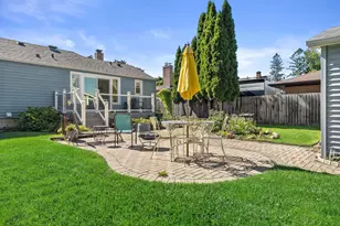 2122 29th St, Kenosha, WI 53140 - Photo 3