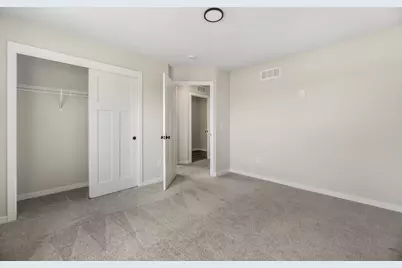N101W16938  Tanglewood Dr, Germantown, WI 53022 - Photo 17