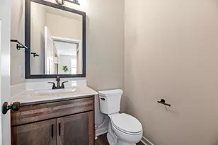 N101W16938 Tanglewood Dr, Germantown, WI 53022 - Photo 27