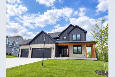 N66W21485  Sagebrush Dr, Menomonee Falls, WI 53051 - Photo 1