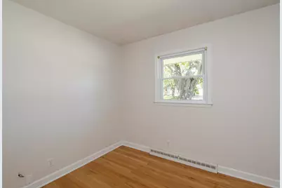 N87W17919  Queensway Ct, Menomonee Falls, WI 53051 - Photo 19