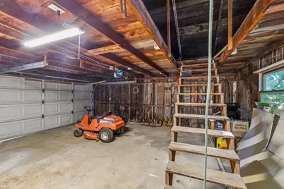 2120  Broadway St, New Holstein, WI 53061 - Photo 11