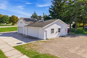 2120 Broadway St, New Holstein, WI 53061 - Photo 1