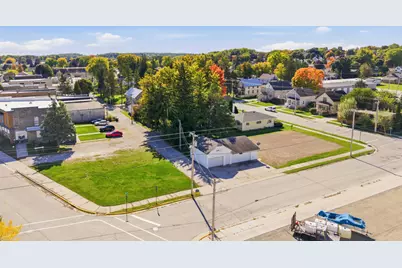 2120  Broadway St, New Holstein, WI 53061 - Photo 19