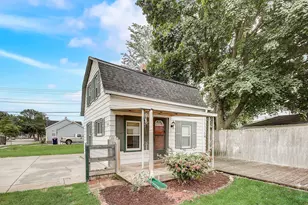 1106 S 110 St, West Allis, WI 53214 - Photo 1