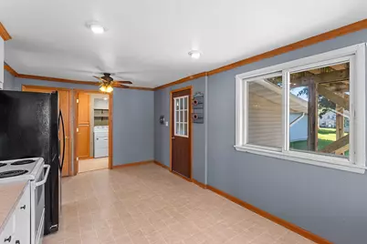133  Lincoln St, Valders, WI 54245 - Photo 5