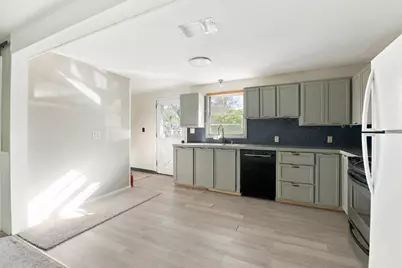 816  Armour Rd, Oconomowoc, WI 53066 - Photo 15
