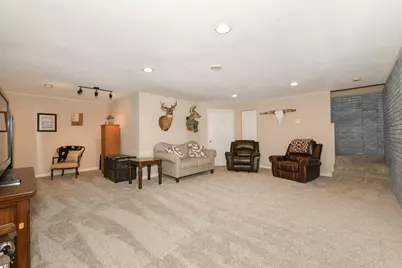 2819  Frontier Dr, Racine, WI 53404 - Photo 23