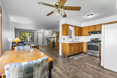 632  Holland Ave, Delavan, WI 53115 - Photo 7