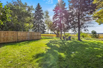 632  Holland Ave, Delavan, WI 53115 - Photo 5