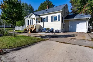 522 23rd St, La Crosse, WI 54601 - Photo 1