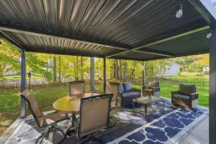 W197N16648 Ridgeway Dr, Jackson, WI 53037 - Photo 15