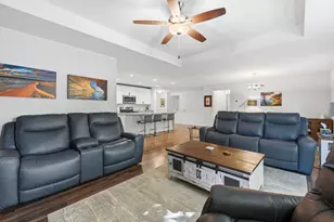 W197N16648 Ridgeway Dr, Jackson, WI 53037 - Photo 19