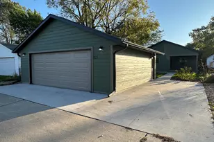 823 Avon St, La Crosse, WI 54603 - Photo 21
