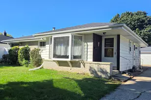 2240 W Leroy Ave, Milwaukee, WI 53221 - Photo 1