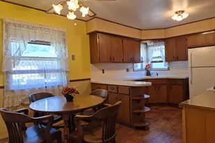 2240 W Leroy Ave, Milwaukee, WI 53221 - Photo 3