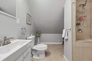 2923 S 15th Pl, Milwaukee, WI 53215 - Photo 33