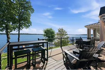 N37W26713  Kopmeier Dr, Pewaukee, WI 53072 - Photo 3