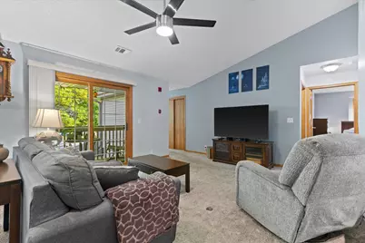 831  Quinlan Dr #H, Pewaukee, WI 53072 - Photo 5