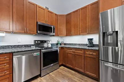 831  Quinlan Dr #H, Pewaukee, WI 53072 - Photo 11