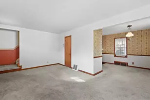 2759 S Humboldt Park Ct, Milwaukee, WI 53207 - Photo 5