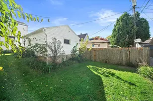 2759 S Humboldt Park Ct, Milwaukee, WI 53207 - Photo 23
