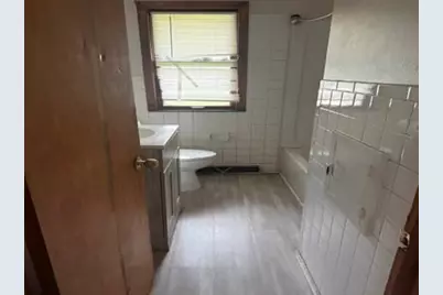 8817 W Custer Ave, Milwaukee, WI 53225 - Photo 9