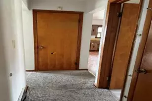 8817 W Custer Ave, Milwaukee, WI 53225 - Photo 5