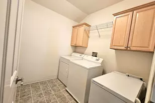 1850 Stoney Ln, Slinger, WI 53086 - Photo 11