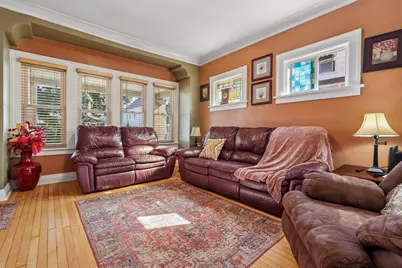 2923 S 15th Pl, Milwaukee, WI 53215 - Photo 7