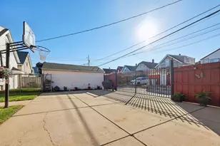 2923 S 15th Pl, Milwaukee, WI 53215 - Photo 51
