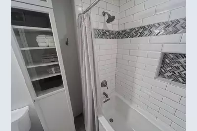 715 N Milwaukee St #302, Milwaukee, WI 53202 - Photo 17