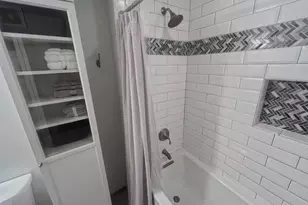 715 N Milwaukee St, Milwaukee, WI 53202 - Photo 17