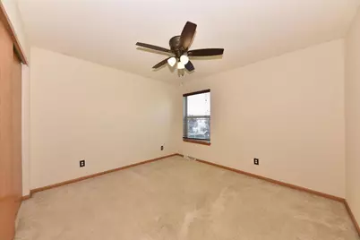 1511  Redtail Dr, Hartford, WI 53027 - Photo 21