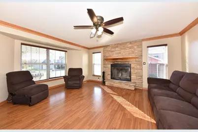 1511  Redtail Dr, Hartford, WI 53027 - Photo 5
