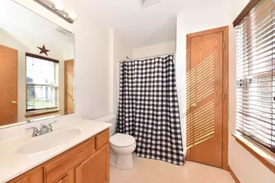 1511  Redtail Dr, Hartford, WI 53027 - Photo 19