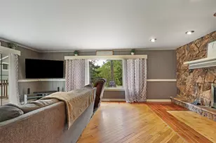 621 Wilmot Ave, Twin Lakes, WI 53181 - Photo 11