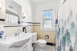 2365 N 82nd St, Wauwatosa, WI 53213 - Photo 31
