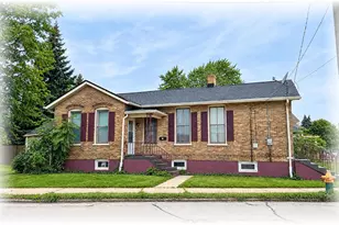 1601 Rapids Dr, Racine, WI 53404 - Photo 9