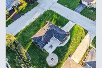 W244N6546  Westchester Dr, Sussex, WI 53089 - Photo 11
