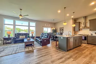 762 Brockway Dr, Mukwonago, WI 53149 - Photo 7