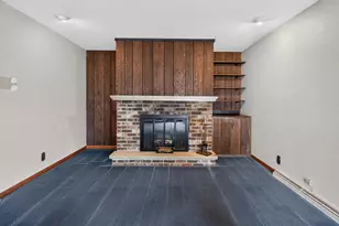 2419 Geneva St, Racine, WI 53402 - Photo 9