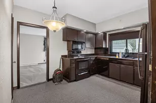 2419 Geneva St, Racine, WI 53402 - Photo 3