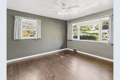 3434  Saint Clair St, Racine, WI 53402 - Photo 11