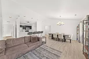 18695 Brookfield Lake Ct, Brookfield, WI 53045 - Photo 7