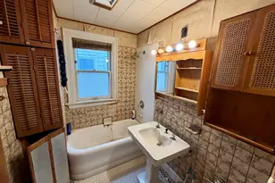 2206 W Keefe Ave, Milwaukee, WI 53206 - Photo 7