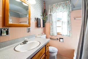 4711 W County Line Rd, Brown Deer, WI 53223 - Photo 25